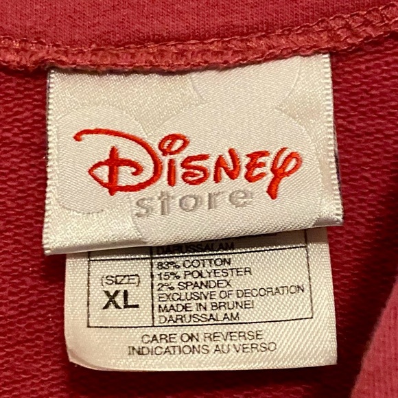 Disney Women's Red Winnie the Pooh Pajama Set - Picture 7 of 7